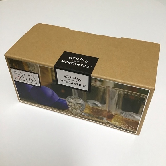 Skull Ice Cube Molds 2" XL Slow Melt Bar Drinks Silicone Studio Mercantile NEW - Picture 4 of 11